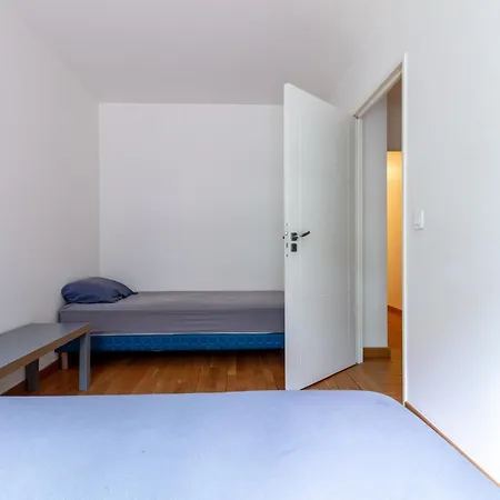 Apartment Spacious - Trocadero